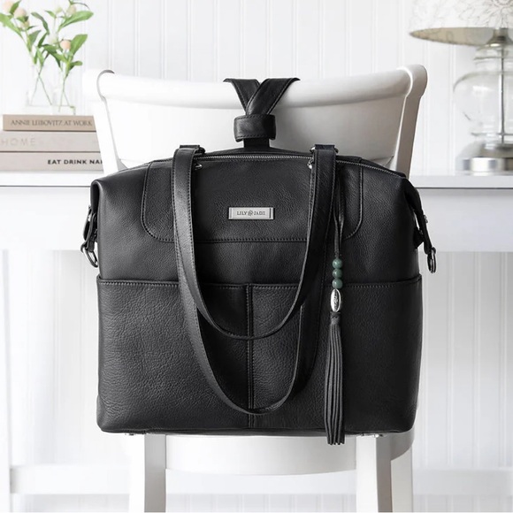 Lily Jade Shaylee Diaper Bag Black with gold hardware - Picture 9 of 9